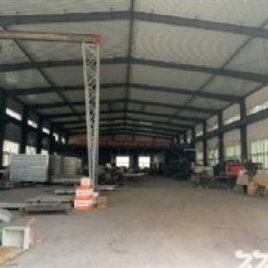 于洪区洪汇路厂房1300平加3500平出租，可分租，举架10