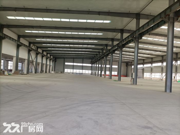 沈北虎石台附近厂房10000平，办公楼3500平，厂房彩钢结构举架10米，厂房内