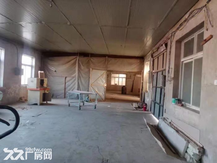 胡台1500平厂房办公出租