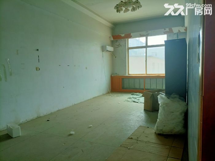 沙岭工业园厂房两层1900平，有办公住宿，二层3.5米有货梯口，动力电250千瓦-图4