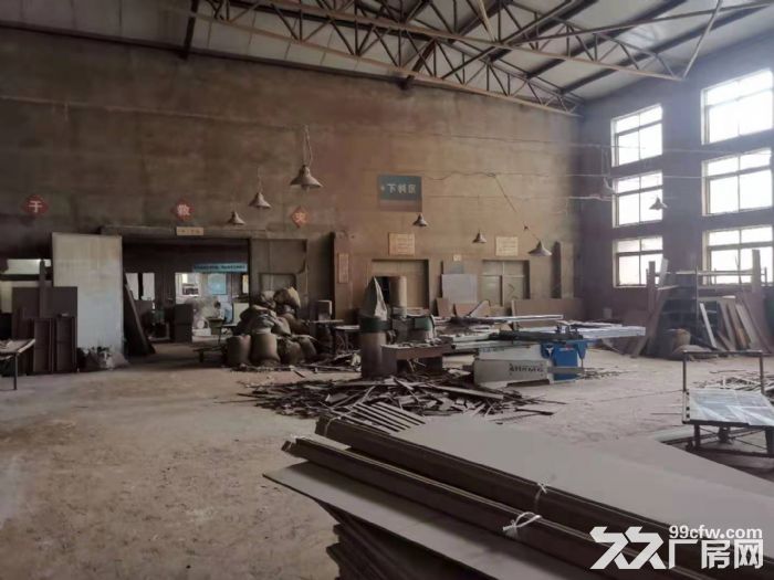 苏家屯北营子厂房4800平，其中一栋2000平是双层，举家4.5米，一栋2000
