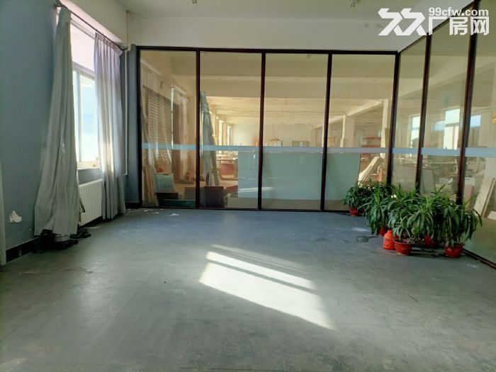 于洪沙岭工业园附近厂房2000平厂房分三层，办公在厂房内部，有住宿有食堂，有供暖-图2