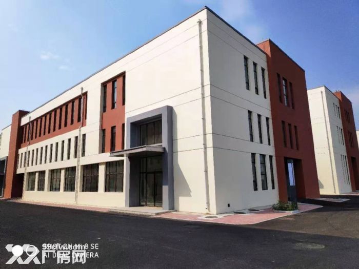 带装修厂房300−3000平出租适合食品，医疗，电子等等企业使用